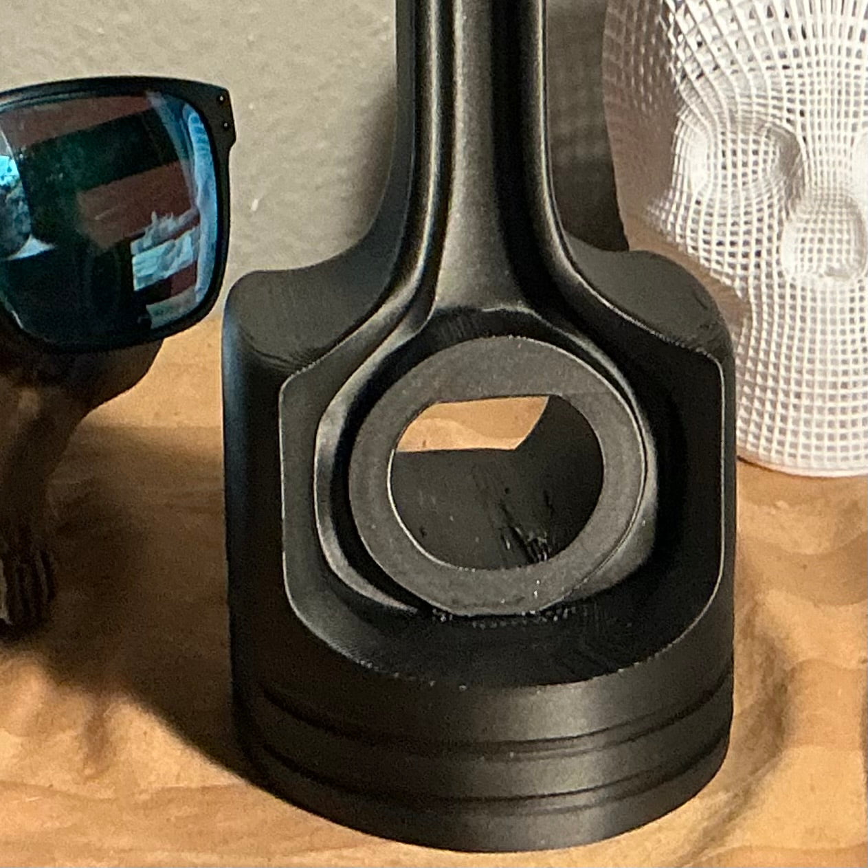 Skull Piston Headphone Stand — 3D Printed Gaming Desk Accessory