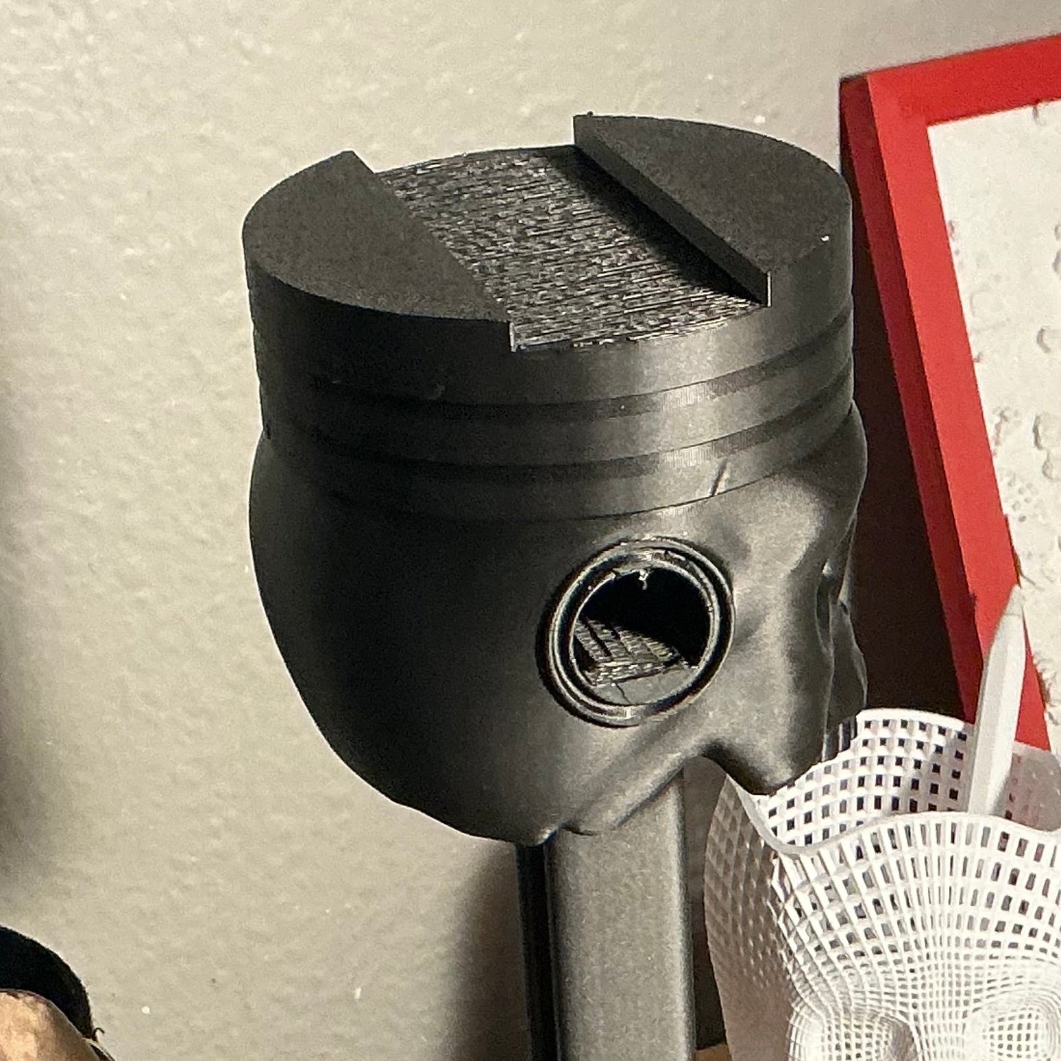 Skull Piston Headphone Stand — 3D Printed Gaming Desk Accessory
