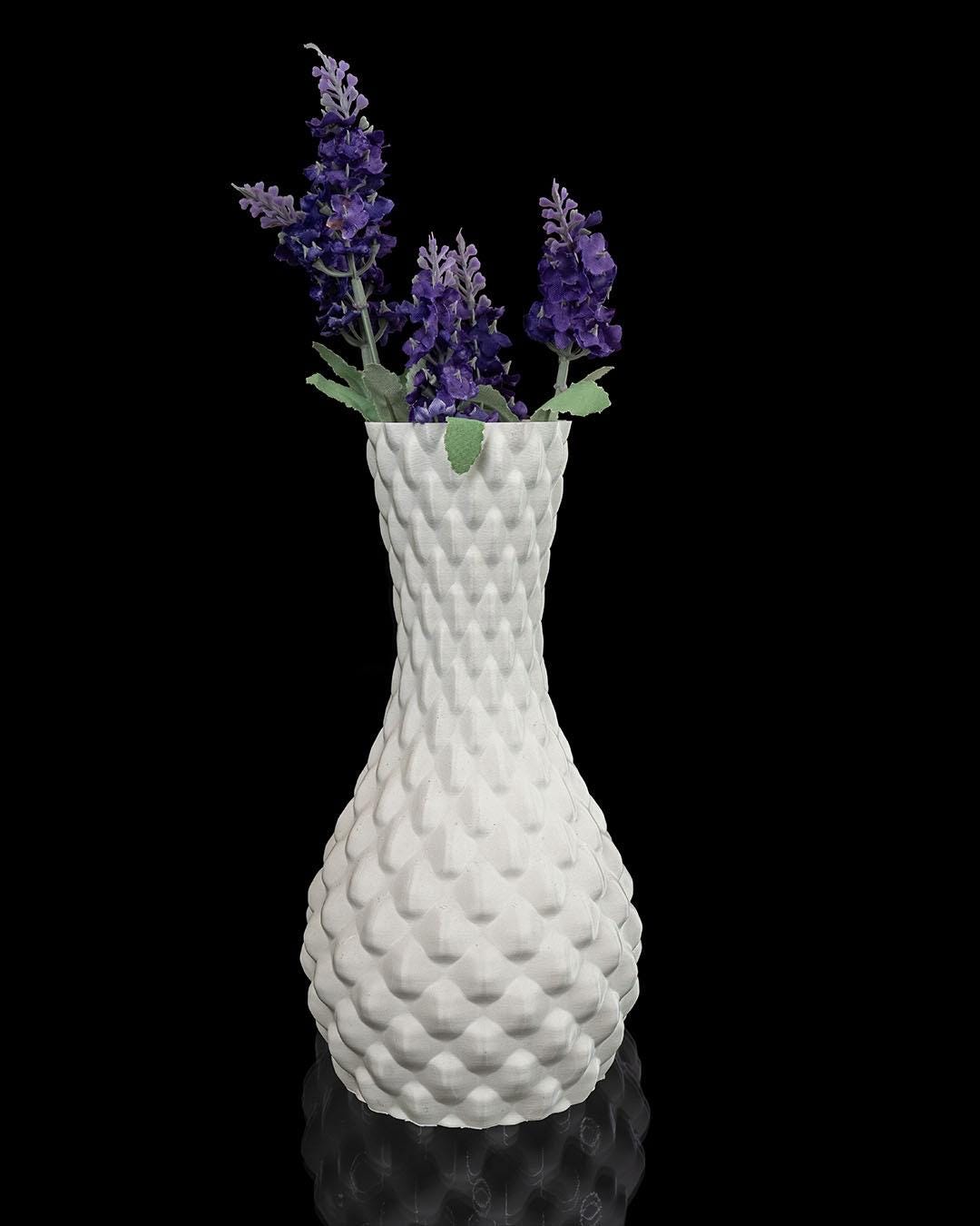 Elegant 3D Printed Diamond Vase | Modern Geometric Design - Perfect Holiday Gift!