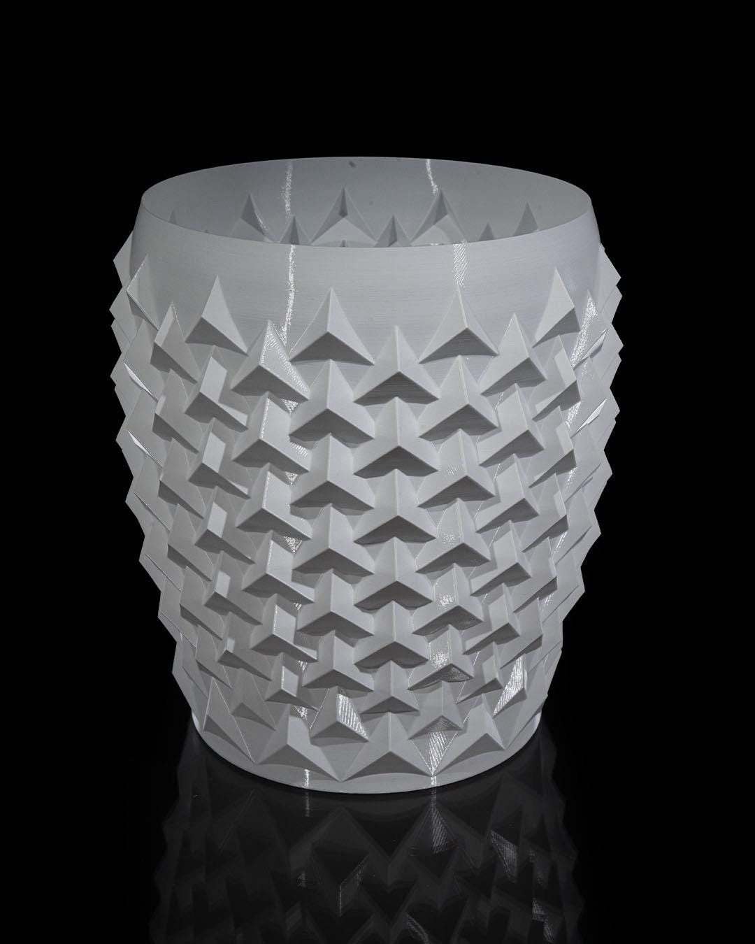 Modern Pointy 3D Printed Flowerpot | Unique Geometric Design for Home Decor & Holiday Gifts