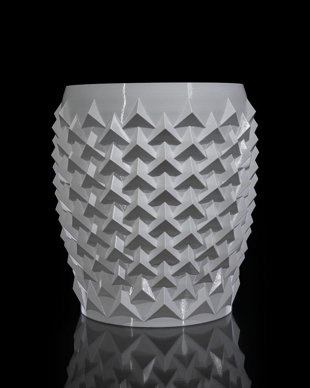 Modern Pointy 3D Printed Flowerpot | Unique Geometric Design for Home Decor & Holiday Gifts
