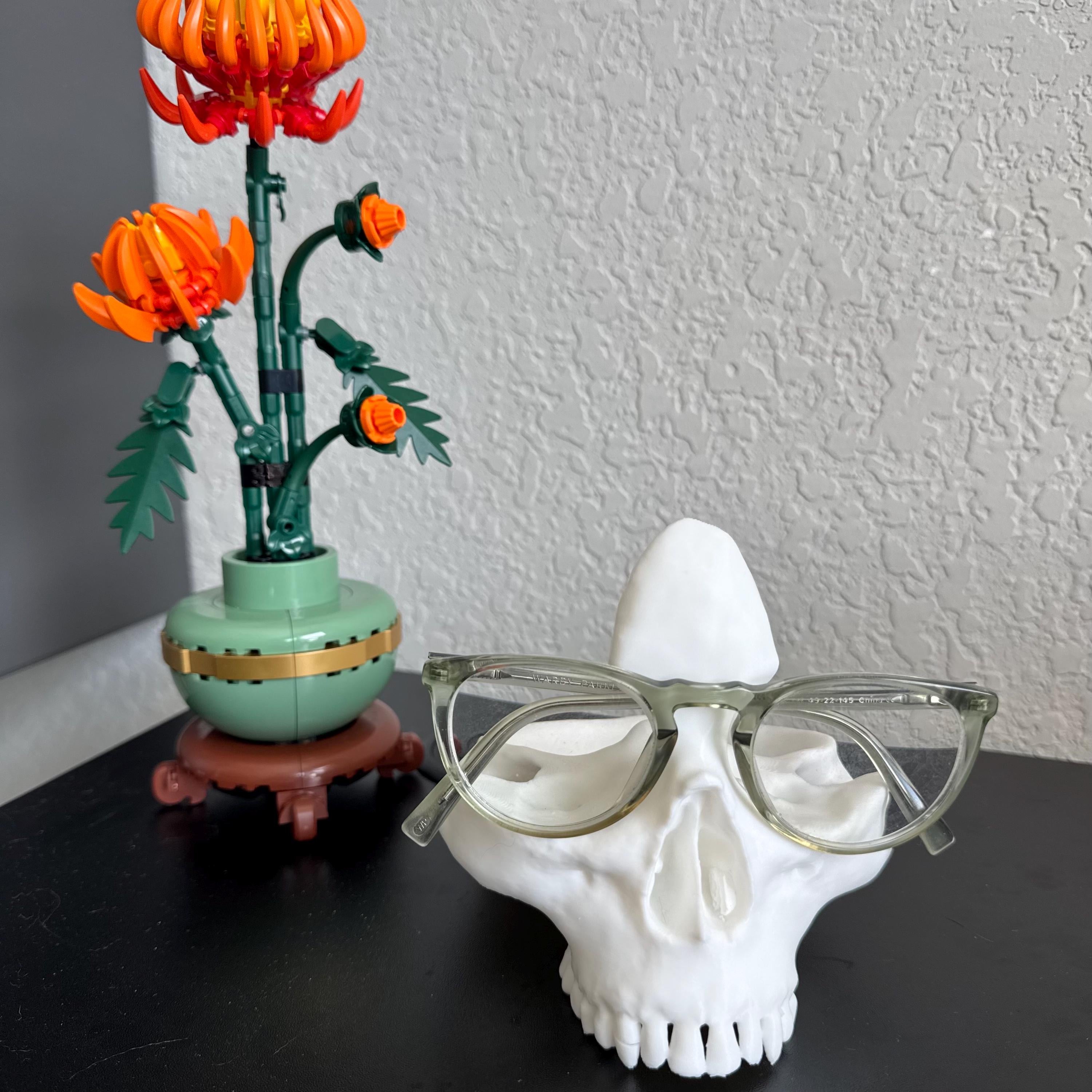 Skull Eyeglass Holder: Metallic Colors, Catch-All Tray