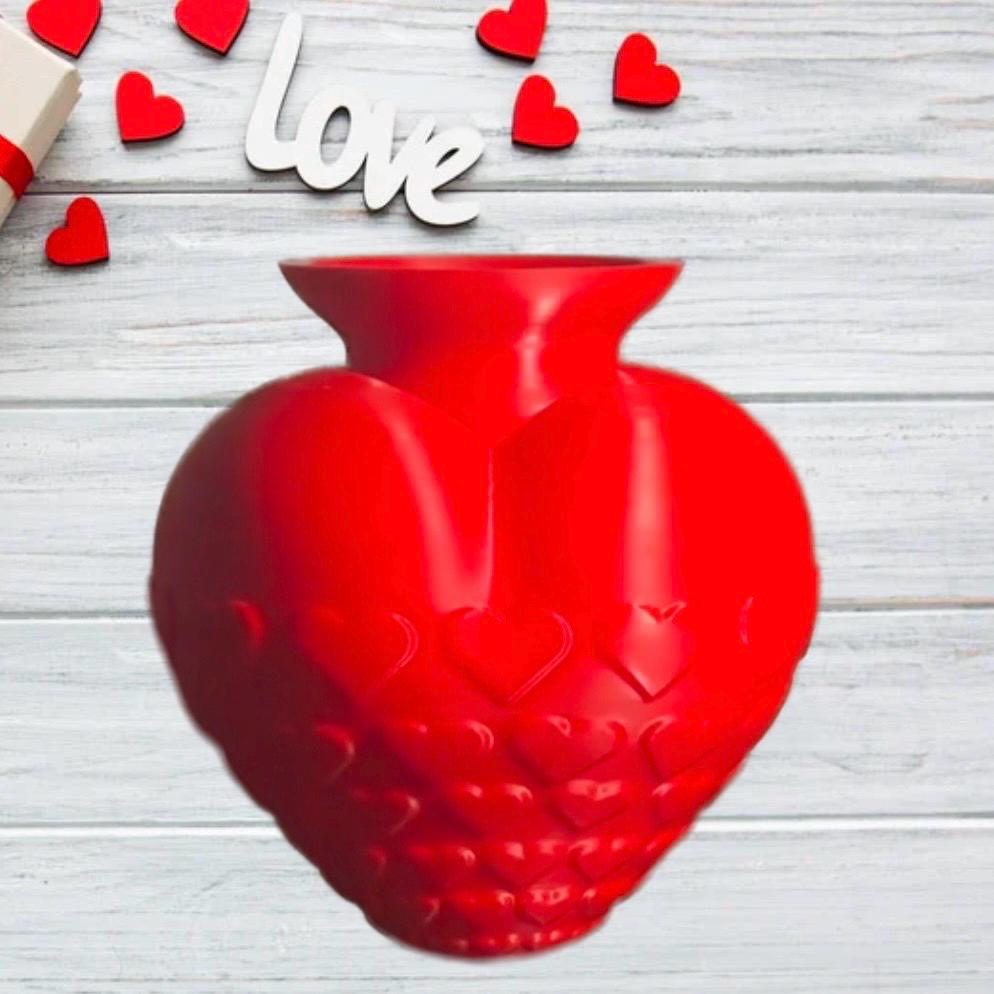 3D Printed Heart Vase – Romantic Valentine's Day Decor (6" Tall)